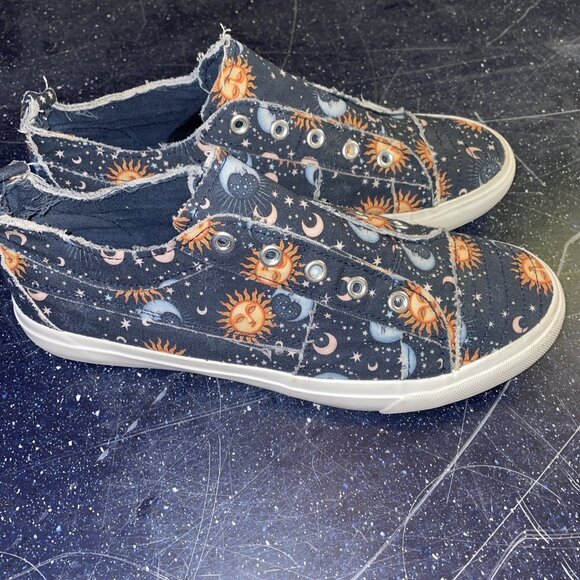 Corkys Shoes - Corkys Women’s Babalu Blue Distressed Effect Blue Stars Suns Moons Slip On Sz 9M